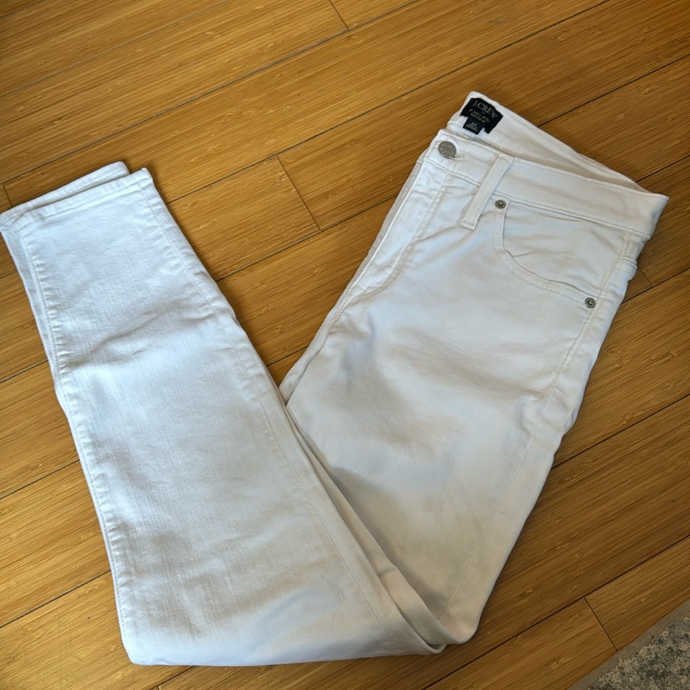 White J Crew 9in Mid Rise Skinny jeans